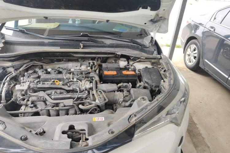 Used Toyota IZOA 2018 2.0L Yichi Version China VI Standard Engine Bay Left
