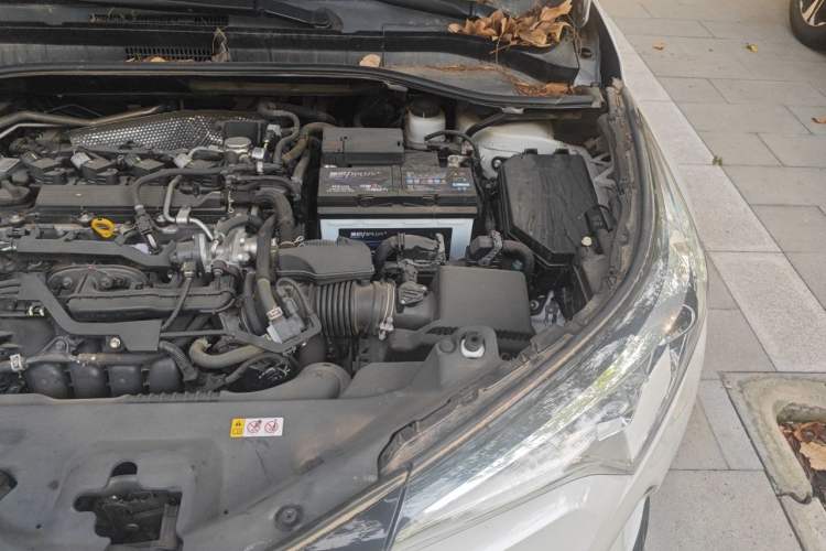 Used Toyota IZOA 2018 2.0L Yichi Edition China V Standard Engine Bay Left