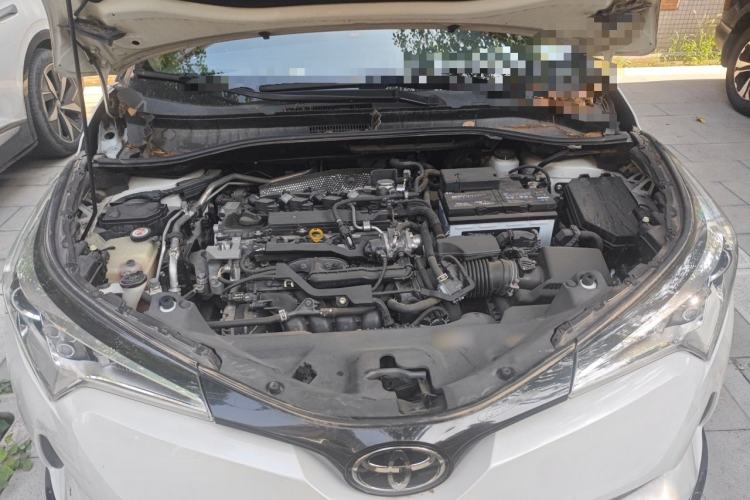 Used Toyota IZOA 2018 2.0L Yichi Edition China V Standard Engine Bay