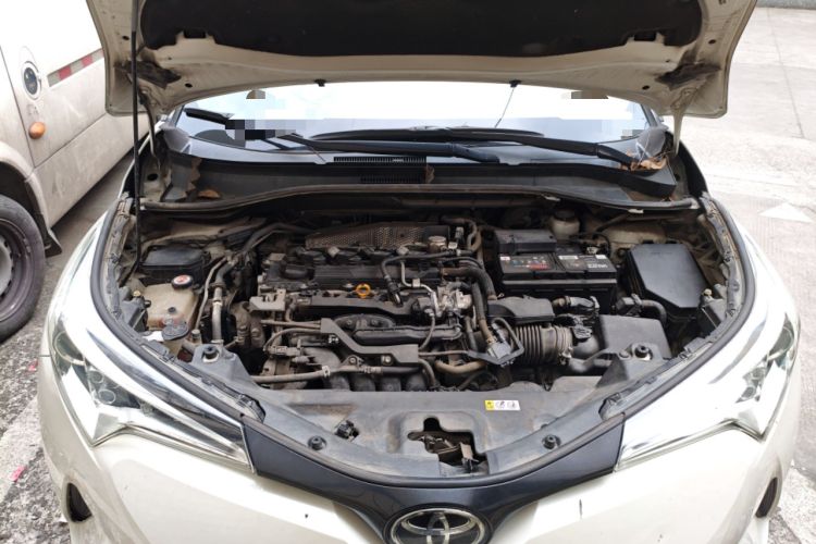 Used Toyota IZOA 2018 2.0L Yichi Edition China V Standard Engine Bay