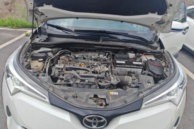 Used Toyota IZOA 2018 2.0L Yichi Edition China V Standard Engine Bay