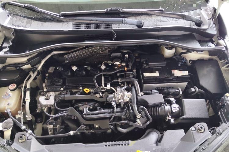 Used Toyota IZOA 2018 2.0L Yichi Version China VI Standard Engine Bay