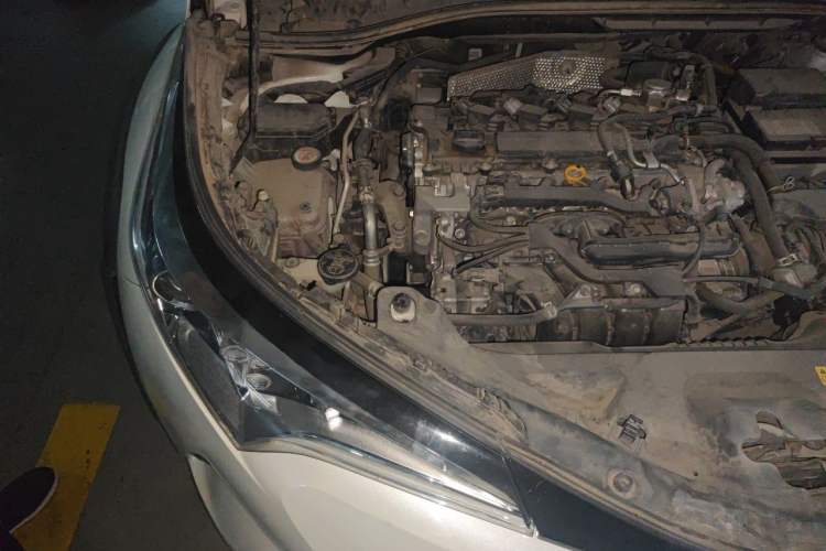 Used Toyota IZOA 2018 2.0L Yichi Edition China V Standard Engine Bay Right