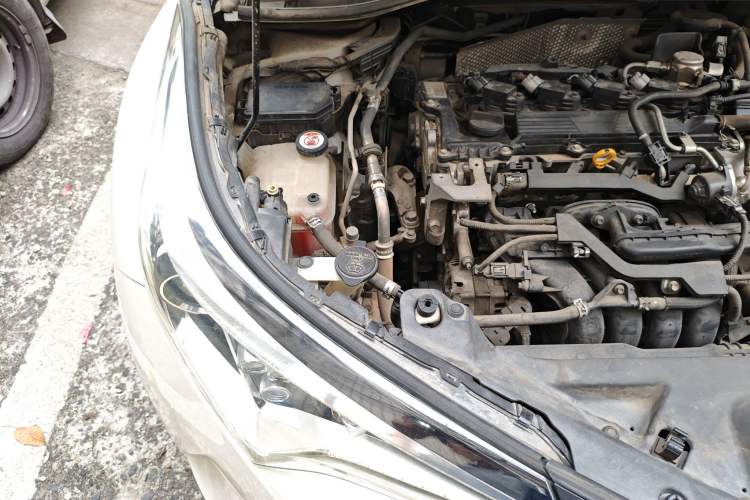 Used Toyota IZOA 2018 2.0L Yichi Edition China V Standard Engine Bay Right