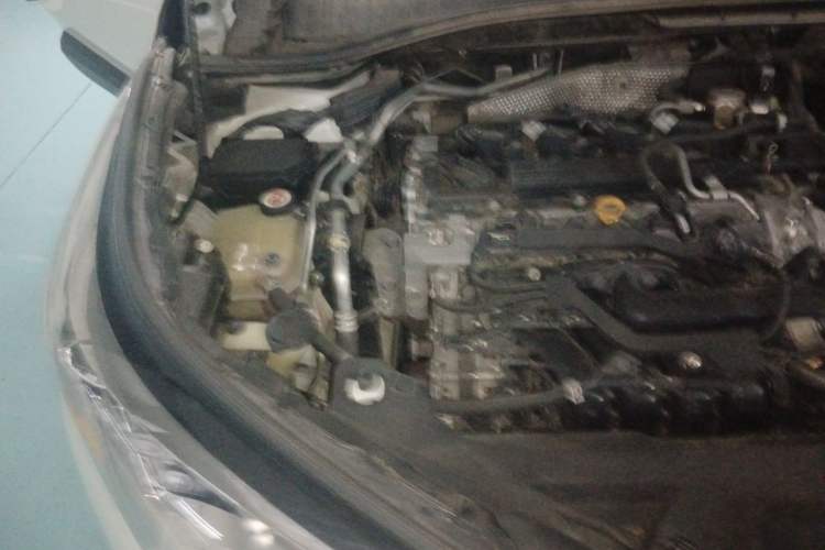 Used Toyota IZOA 2018 2.0L Yichi Version China VI Standard Engine Bay Right