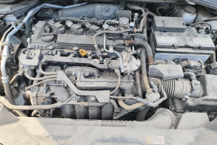 Used Toyota IZOA 2018 2.0L Yichi Version China VI Standard Engine Bay