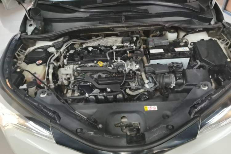 Used Toyota IZOA 2018 2.0L Yichi Edition China V Standard Engine Bay