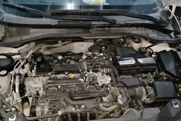 Used Toyota IZOA 2018 2.0L Yixuan Version China VI Standard Engine Bay