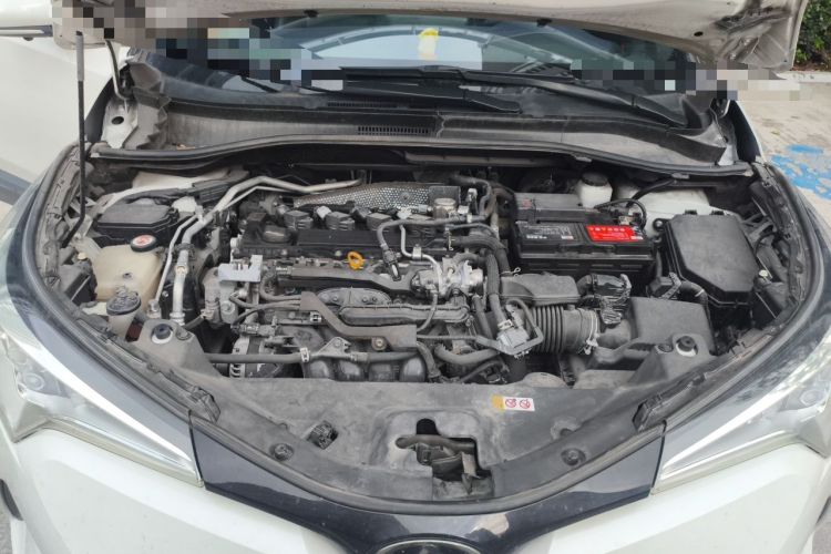 Used Toyota IZOA 2018 2.0L Yichi Version China VI Standard Engine Bay