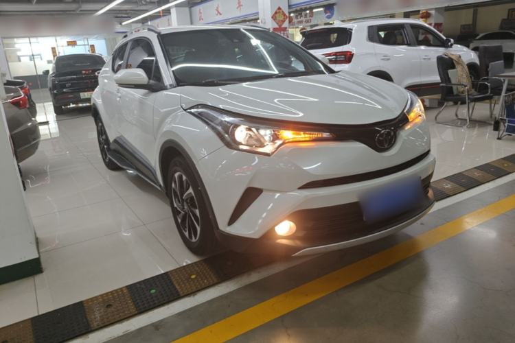 Used Toyota IZOA 2018 2.0L Yichi Version China VI Standard Exterior 1