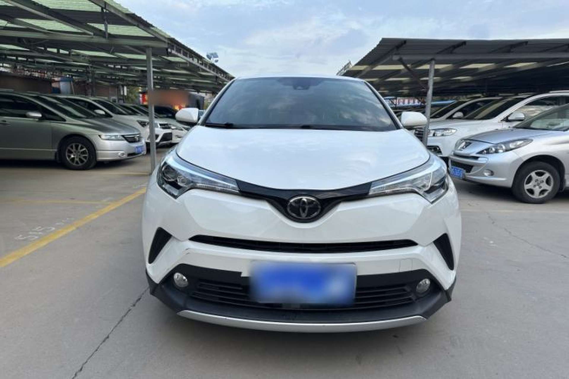 Used Toyota IZOA 2018 2.0L Yichi Edition China V Standard Exterior 1
