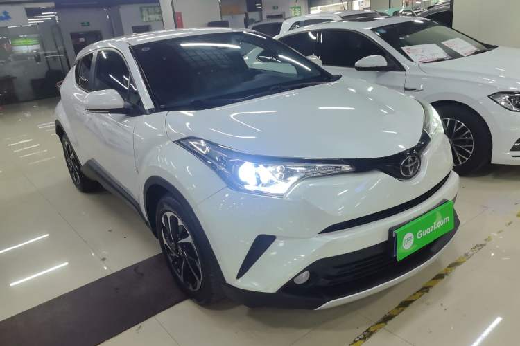 Used Toyota IZOA 2018 2.0L Yichi Edition China V Standard Exterior 1