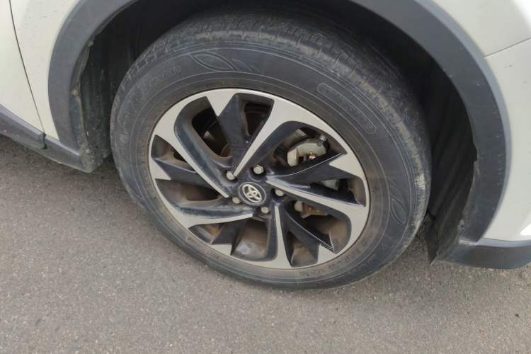 Used Toyota IZOA 2018 2.0L Yichi Version China VI Standard Exterior 1