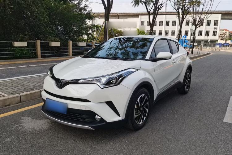 Used Toyota IZOA 2018 2.0L Yichi Version China VI Standard Exterior 1