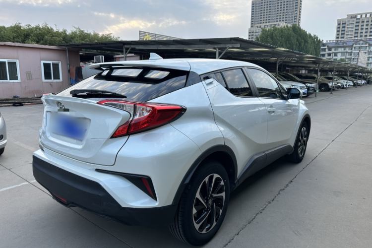 Used Toyota IZOA 2018 2.0L Yichi Edition China V Standard Exterior 2