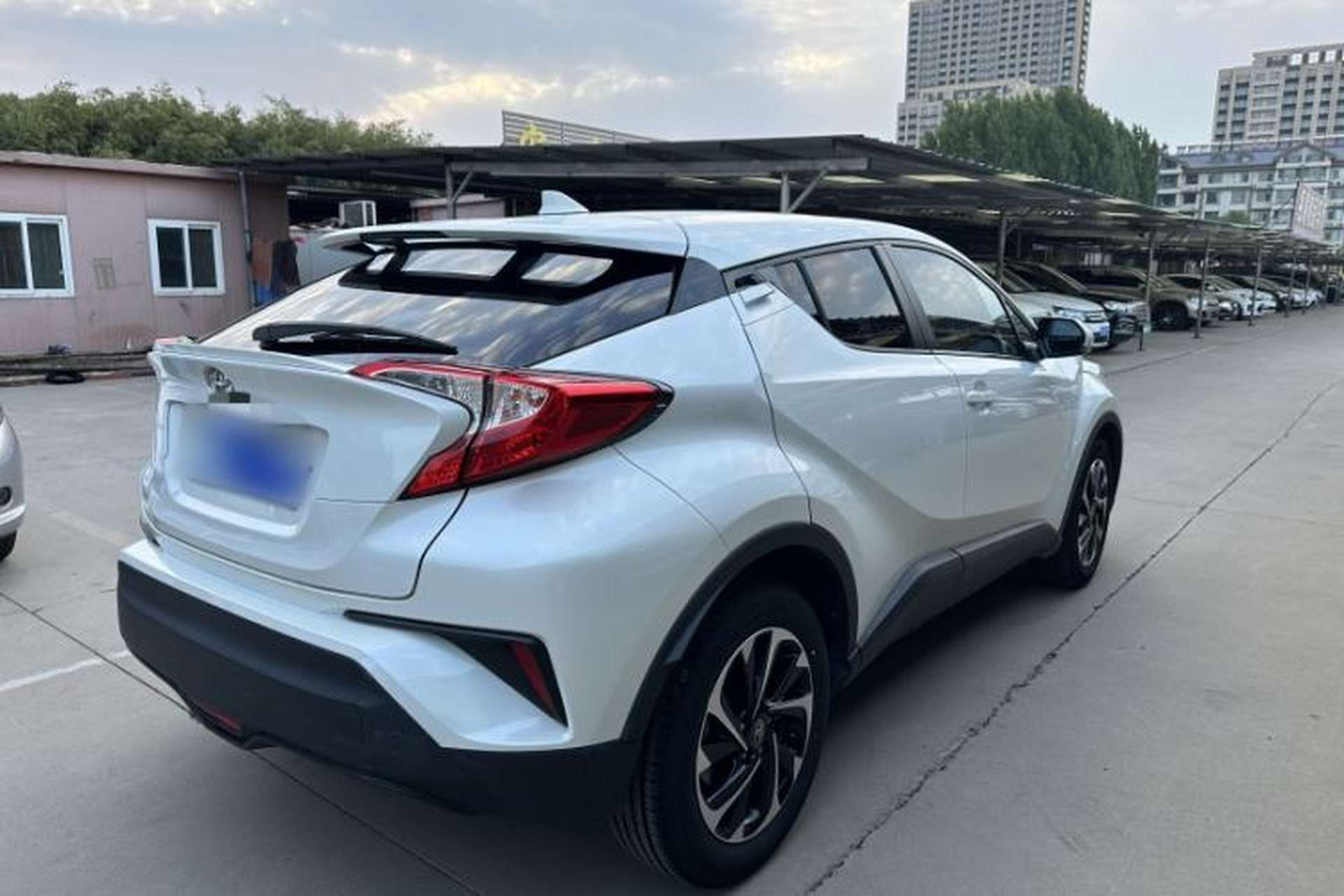 Used Toyota IZOA 2018 2.0L Yichi Edition China V Standard Exterior 2