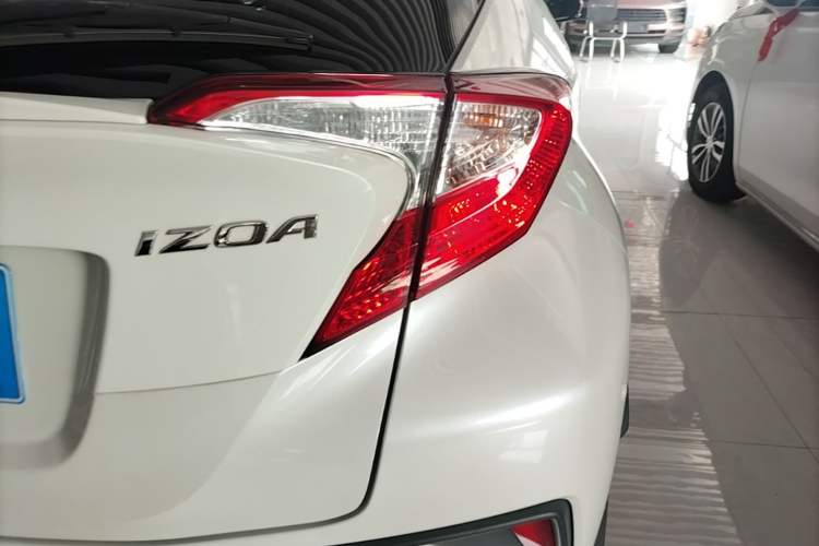 Used Toyota IZOA 2018 2.0L Yichi Edition China V Standard Exterior 3