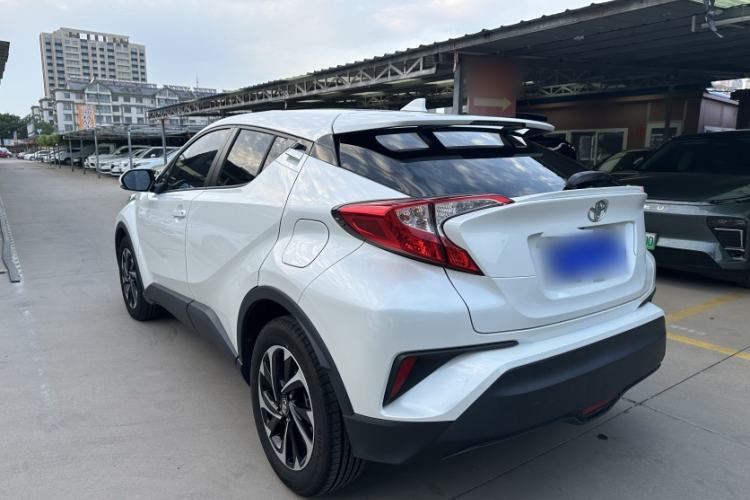 Used Toyota IZOA 2018 2.0L Yichi Edition China V Standard Exterior 3