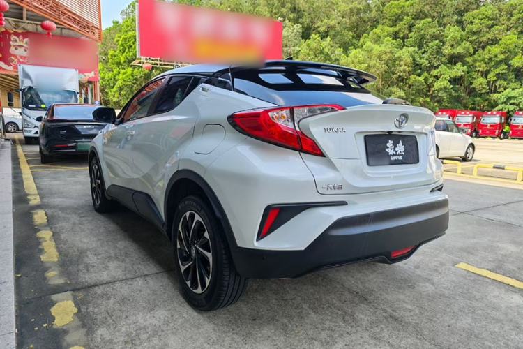 Used Toyota IZOA 2018 2.0L Yichi Edition China V Standard Exterior 3