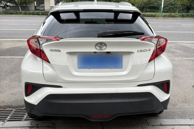 Used Toyota IZOA 2018 2.0L Yichi Version China VI Standard Exterior 3