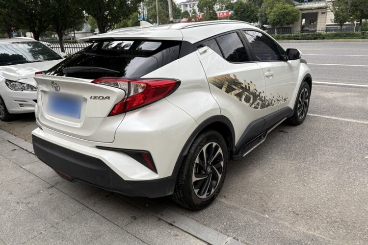 Used Toyota IZOA 2018 2.0L Yichi Version China VI Standard Exterior 4