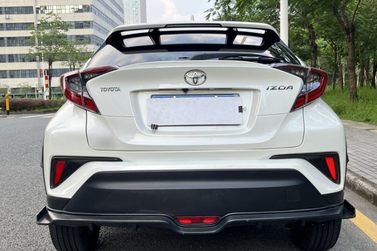 Used Toyota IZOA 2018 2.0L Yixuan Version China V Standard Exterior 5