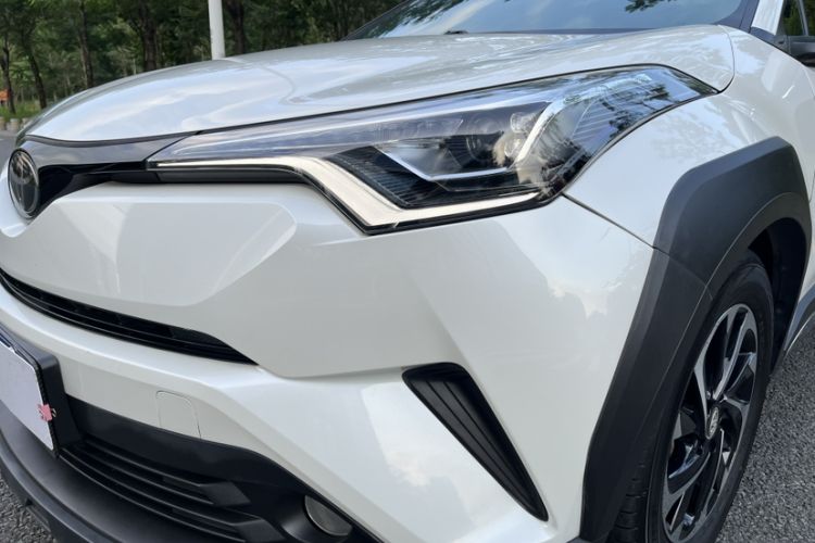 Used Toyota IZOA 2018 2.0L Yixuan Version China V Standard Exterior 6