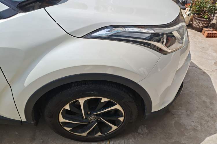 Used Toyota IZOA 2018 2.0L Yichi Version China VI Standard Exterior 7