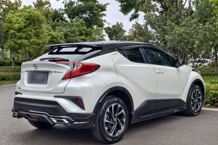 Used Toyota IZOA 2018 2.0L Yichi Version China VI Standard Exterior 8