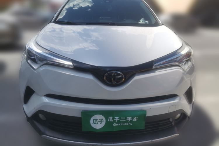 Used Toyota IZOA 2018 2.0L Yixuan Sunroof Version China VI Standard Front