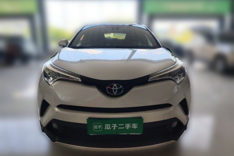 Used Toyota IZOA 2018 2.0L Yichi Version China VI Standard Front