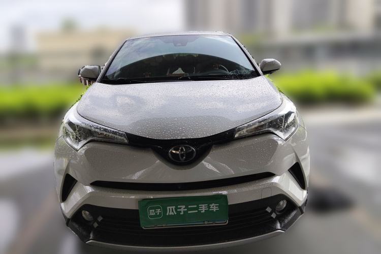 Used Toyota IZOA 2018 2.0L Yichi Version China VI Standard Front