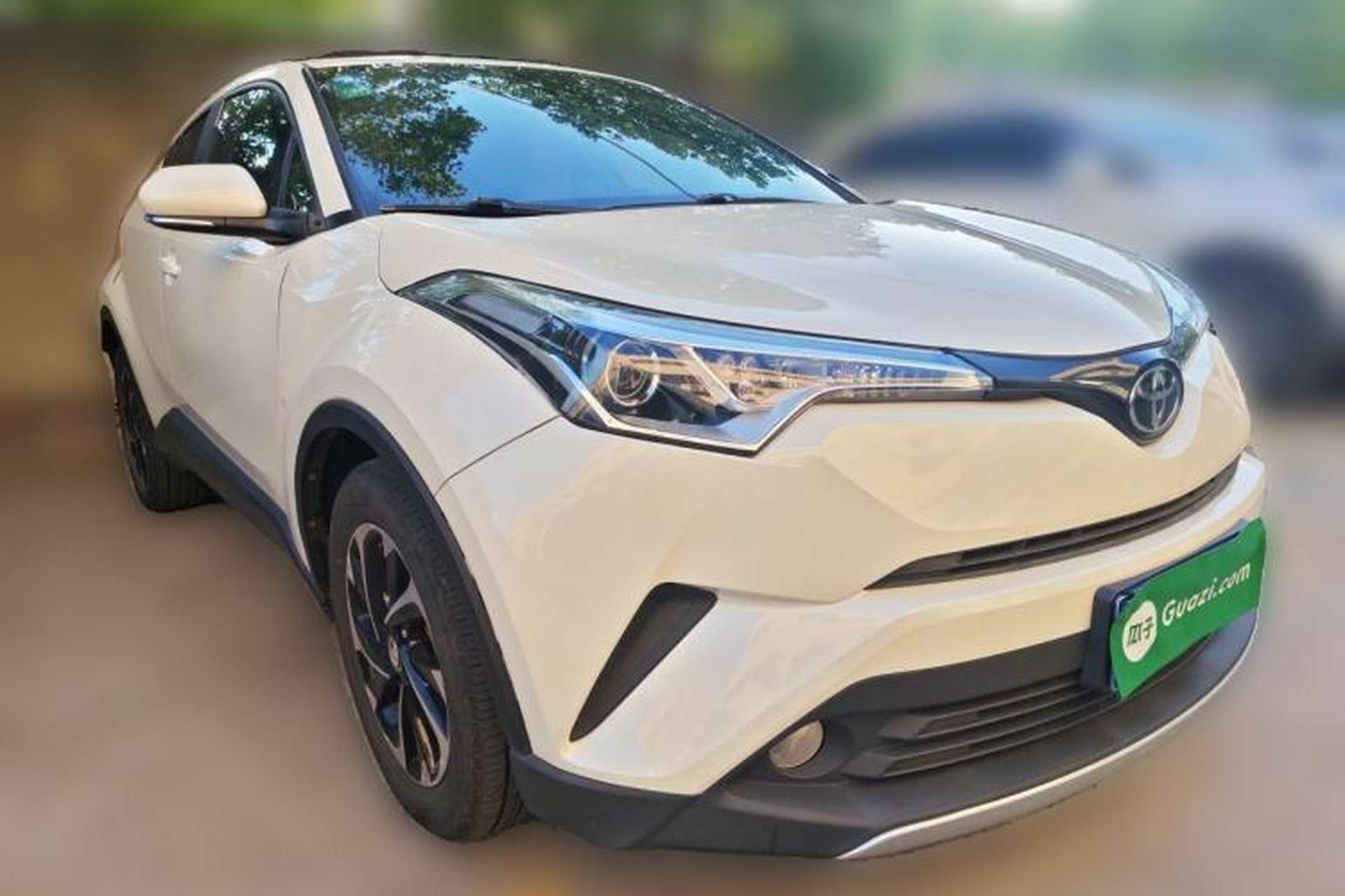 Used Toyota IZOA 2018 2.0L Yichi Version China VI Standard Front Right 45 Deg
