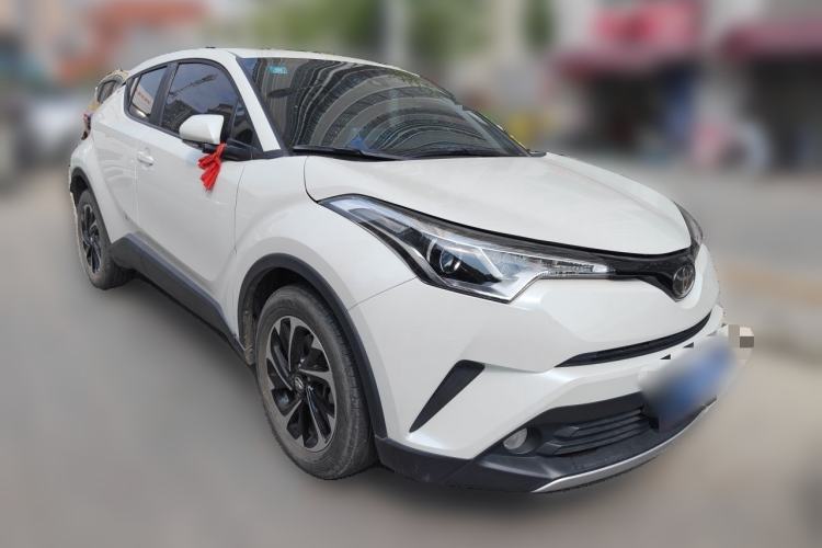 Used Toyota IZOA 2018 2.0L Yichi Version China VI Standard Front Right 45 Deg