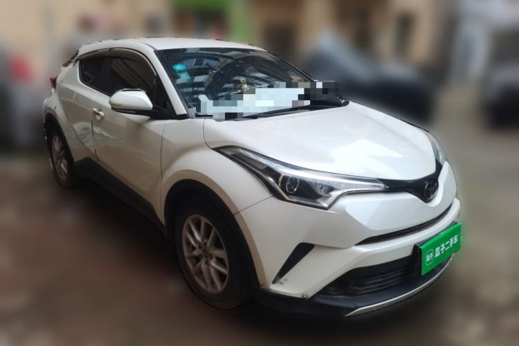 Used Toyota IZOA 2018 2.0L Yidong Version China V Standard Front Right 45 Deg
