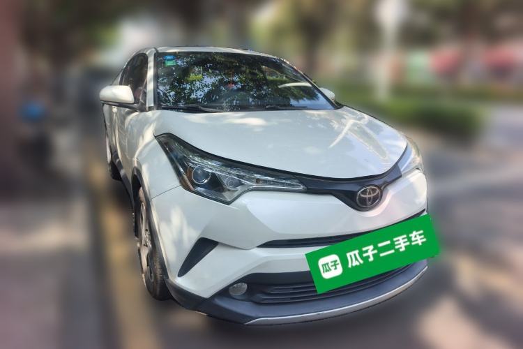 Used Toyota IZOA 2018 2.0L Yichi Version China VI Standard Front Right 45 Deg