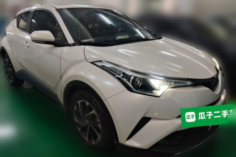 Used Toyota IZOA 2018 2.0L Yixuan Version China VI Standard Front Right 45 Deg