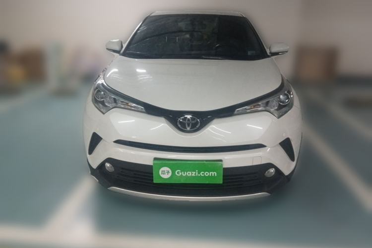 Used Toyota IZOA 2018 2.0L Yichi Version China VI Standard Front