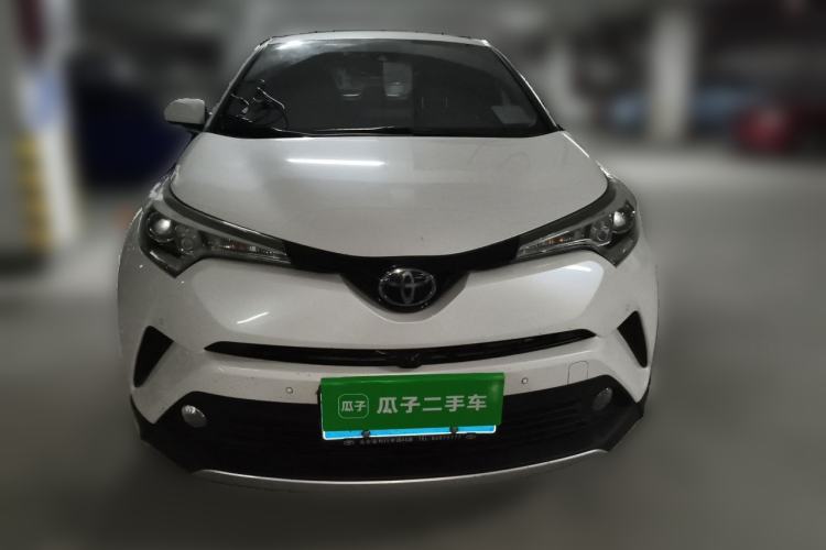 Used Toyota IZOA 2018 2.0L Yichi Version China VI Standard Front