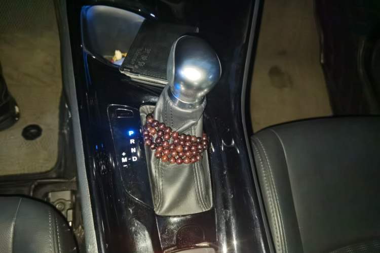 Used Toyota IZOA 2018 2.0L Yichi Version China VI Standard Gear Lever