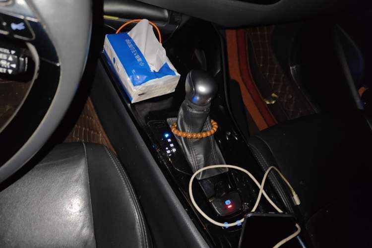 Used Toyota IZOA 2018 2.0L Yichi Edition China V Standard Gear Lever