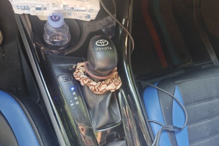 Used Toyota IZOA 2018 2.0L Yichi Edition China V Standard Gear Lever