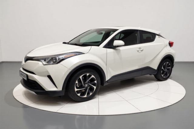 Used Toyota IZOA 2018 2.0L Yichi Version China VI Standard