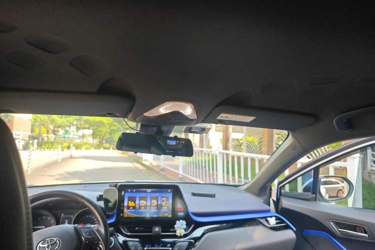 Used Toyota IZOA 2018 2.0L Yichi Edition China V Standard Headliner