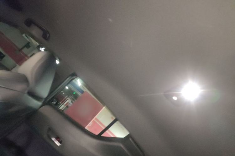 Used Toyota IZOA 2018 2.0L Yichi Version China VI Standard Headliner