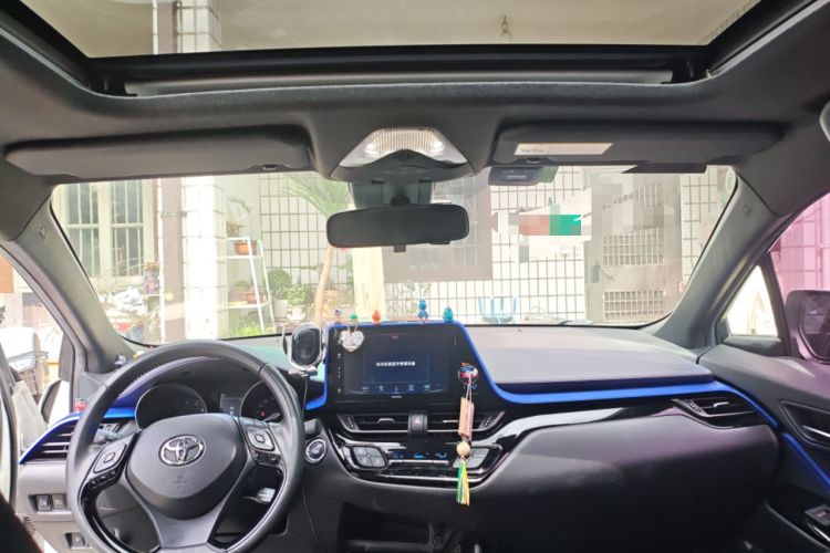 Used Toyota IZOA 2018 2.0L Yichi Version China VI Standard Headliner
