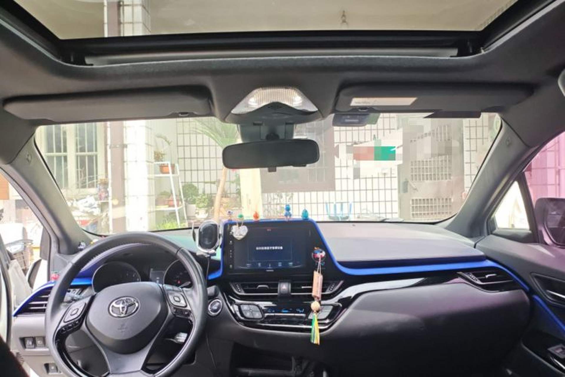 Used Toyota IZOA 2018 2.0L Yichi Version China VI Standard Headliner