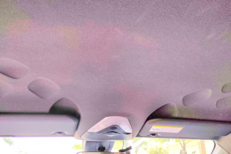 Used Toyota IZOA 2018 2.0L Yichi Version China VI Standard Headliner