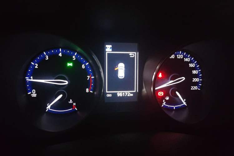 Used Toyota IZOA 2018 2.0L Yichi Edition China V Standard Instrument Cluster