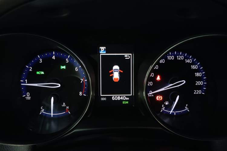 Used Toyota IZOA 2018 2.0L Yixuan Version China V Standard Instrument Cluster